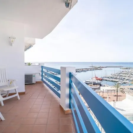 Apartment 2 Bed Sea View Perfect Location