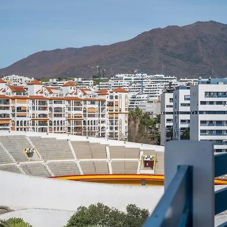 2 Bed Sea View Perfect Location *